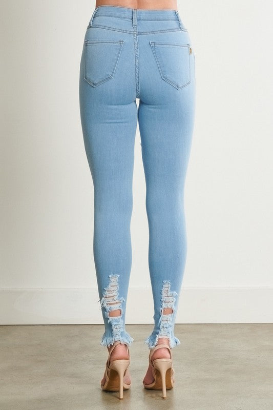 Light distressed jeans